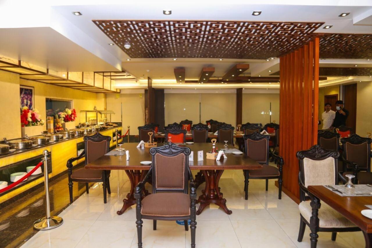 Rainbow Hotel Apartments Abu Dhabi Exterior foto